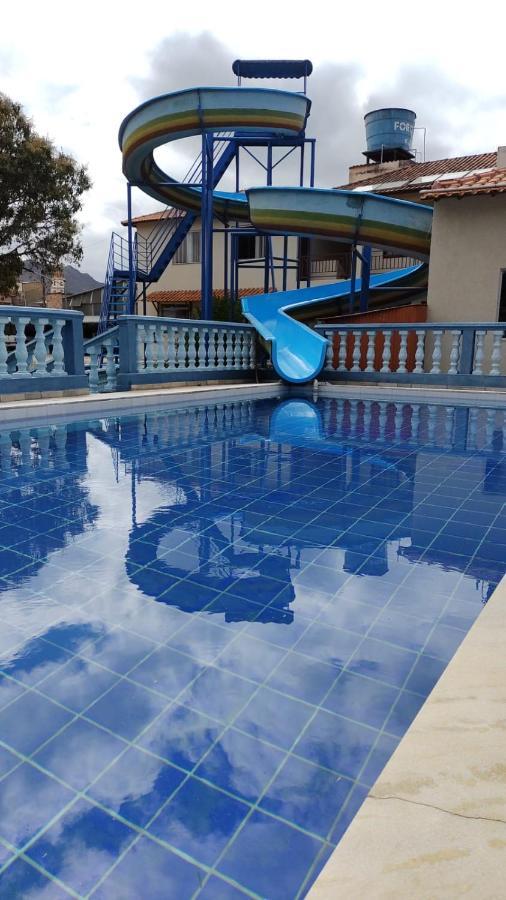 Pousada Clube Santa Cruz Санта-Круз-ди-Минас Экстерьер фото