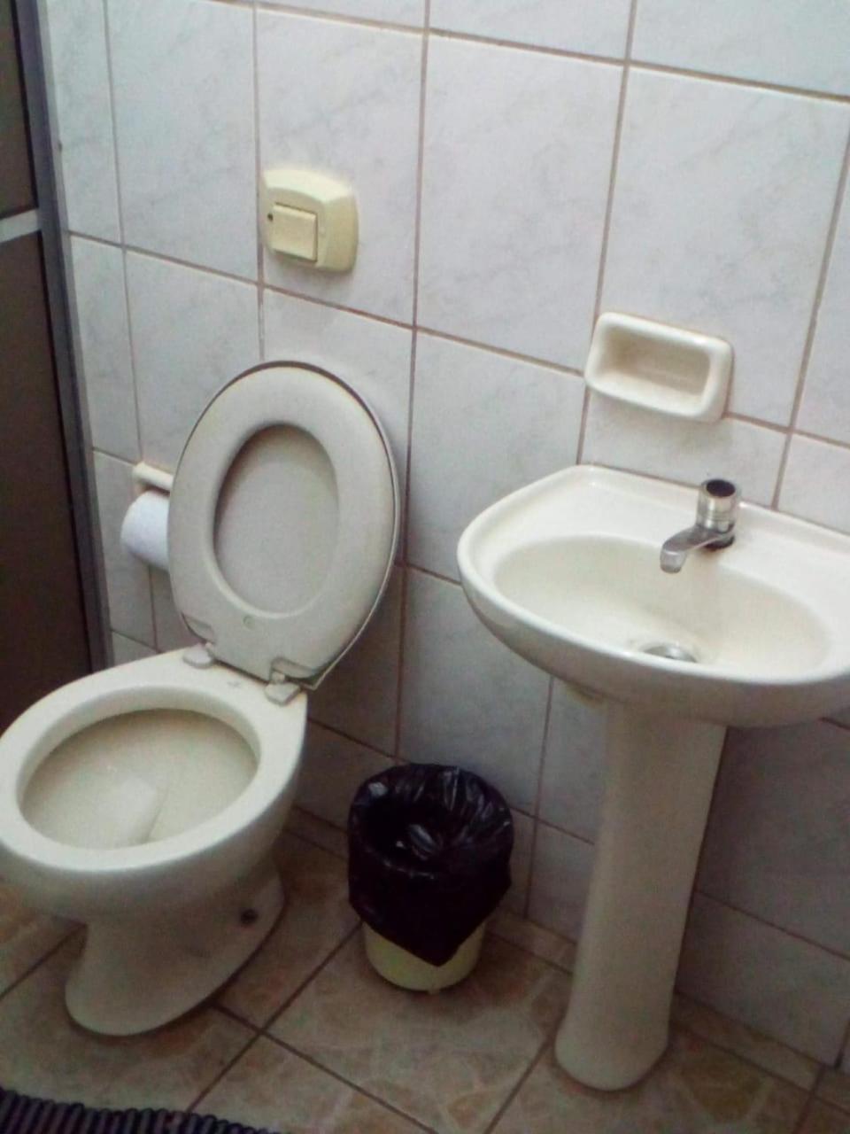 Pousada Clube Santa Cruz Санта-Круз-ди-Минас Экстерьер фото